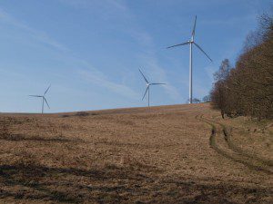 Opuštěnou krajinu "oživují" jen větrné elektrárny